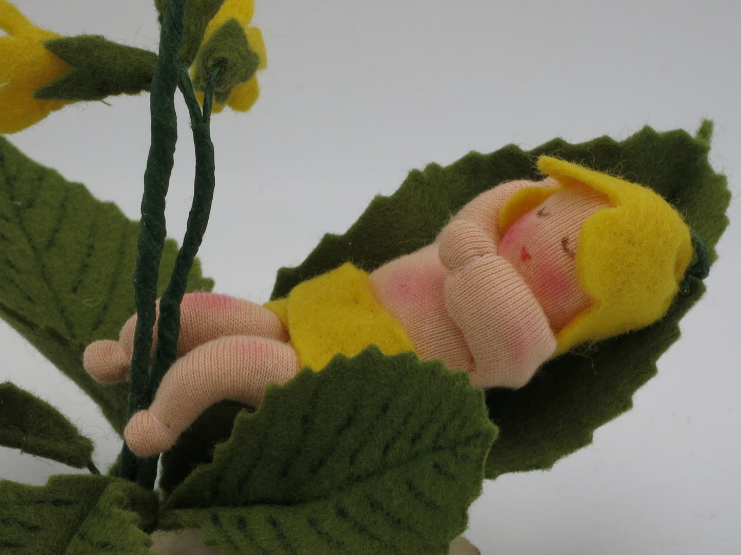 Schlüsselblumen Baby -Blumenkind -Jahreszeitentisch Art.FR69