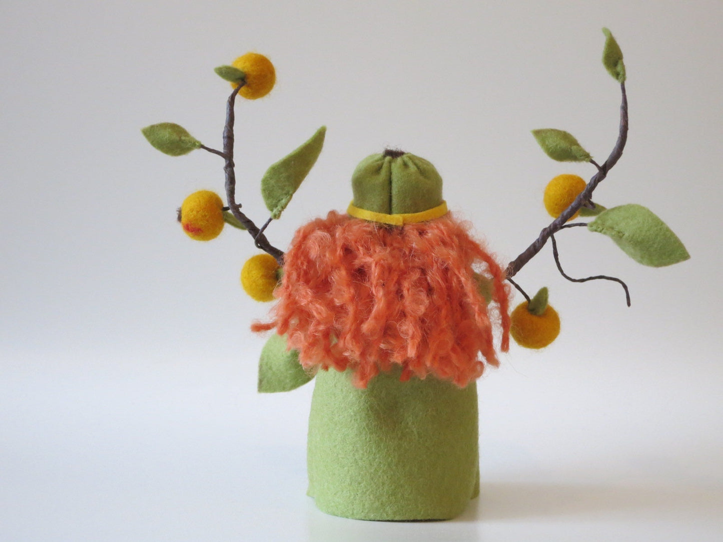 Apfel Kind - handgefertigtes Blumenkind - Art. HE48