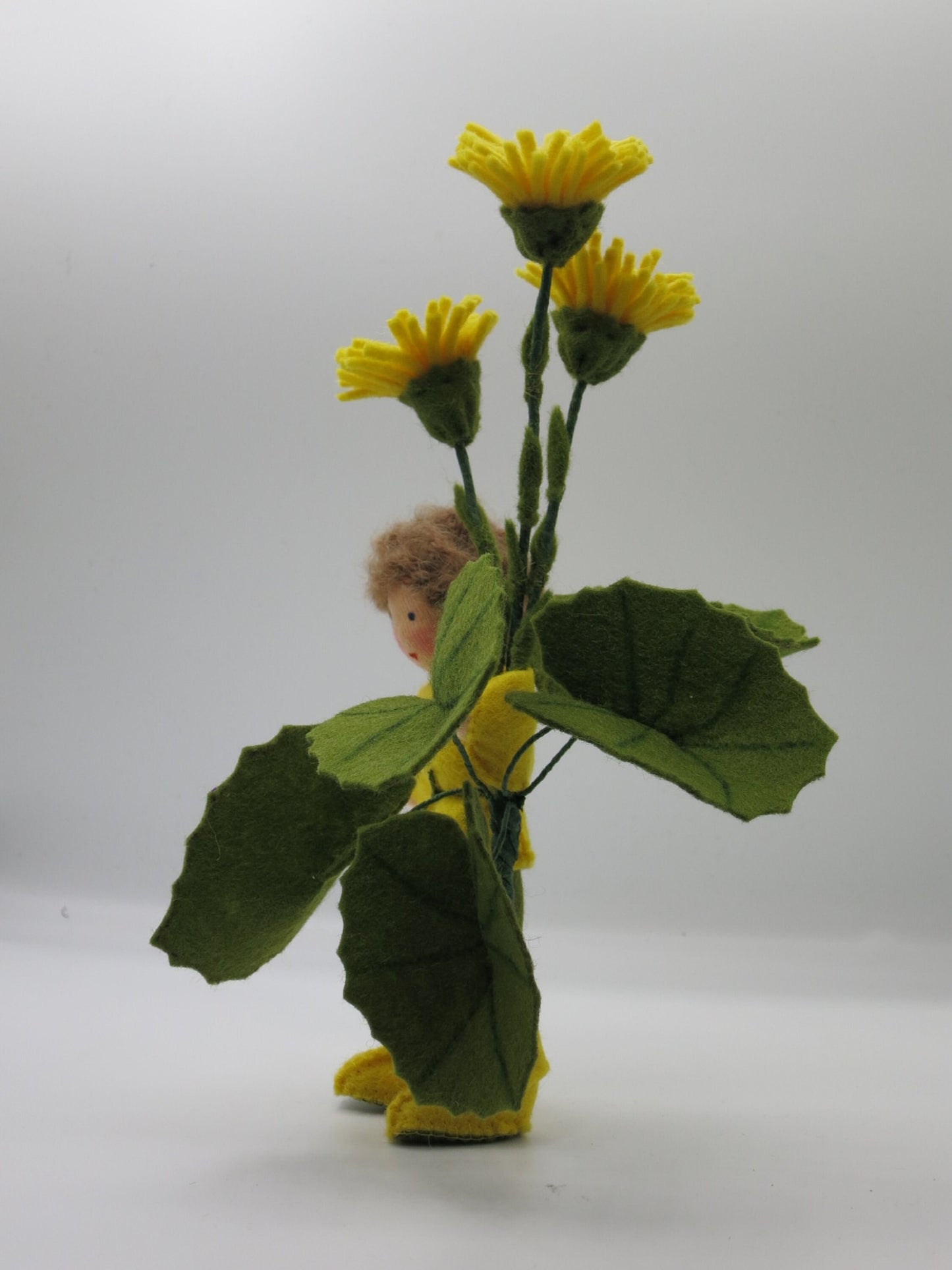 Huflattich-Junge - Blumenkind für den Jahreszeitentisch - handgmachte Blumenkinder - Art. FR62