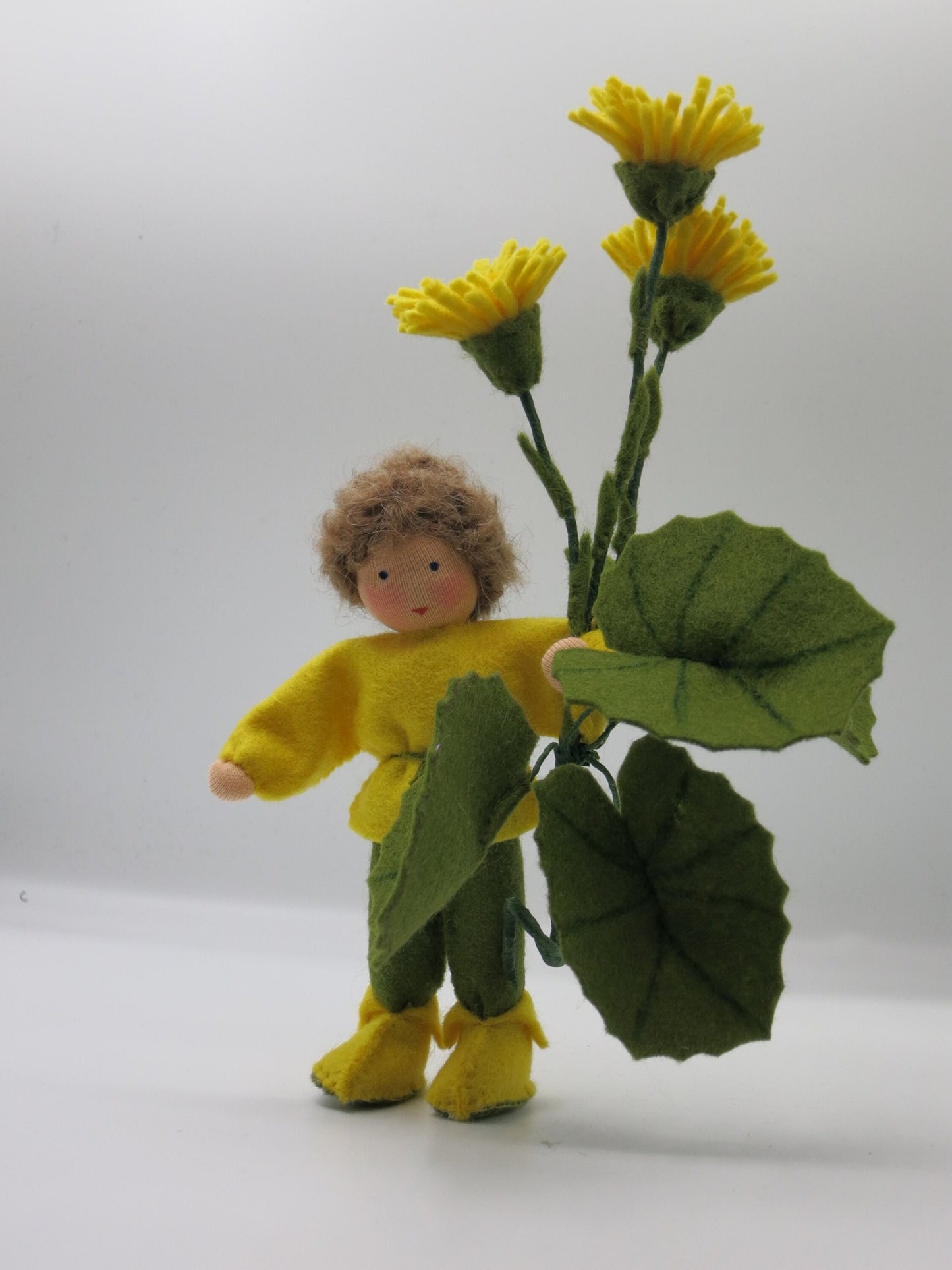 Huflattich-Junge - Blumenkind für den Jahreszeitentisch - handgmachte Blumenkinder - Art. FR62