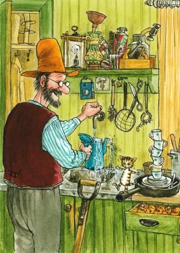 Postkarte Pettersson und Findus beim Abwasch von Sven Nordqvist: Kuechenszene mit Findus