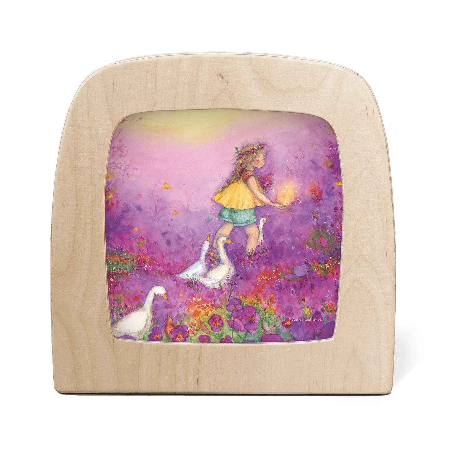 Toverlux Motiv Gänsemädchen – Silhouette mit Mädchen und vier Gänsen im Blumenfeld von Anne Illustraties