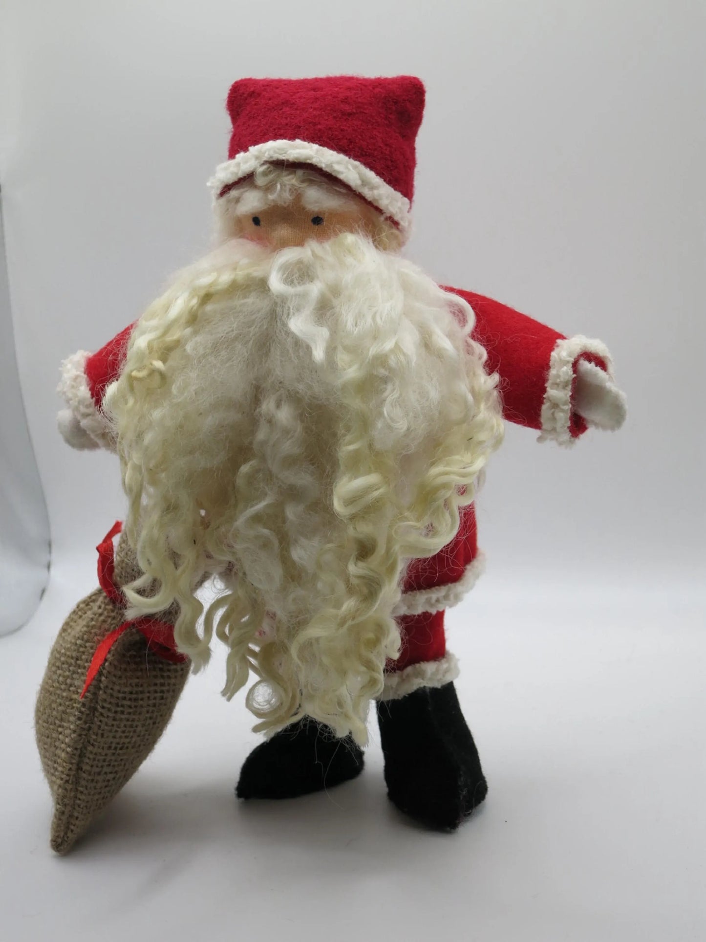 Weihnachtsmann Blumenkind Rückansicht mit langem Wollbart, Waldorf Jahreszeitentisch Art. WI54