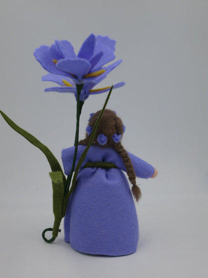Iris - Schwertlilie - Blumenkind  für den Jahreszeitentisch - Art. SO42