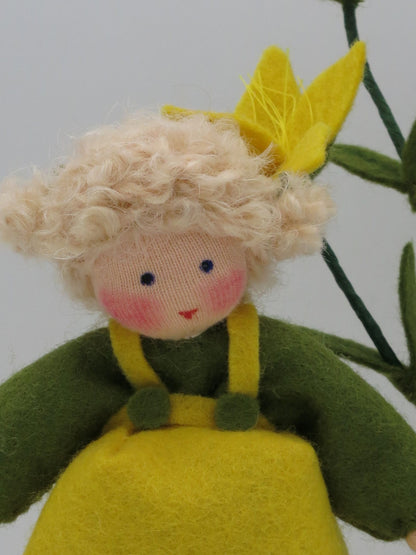 Johanniskraut Mädchen - Blumenkind für den Jahreszeitentisch - Art. SO111