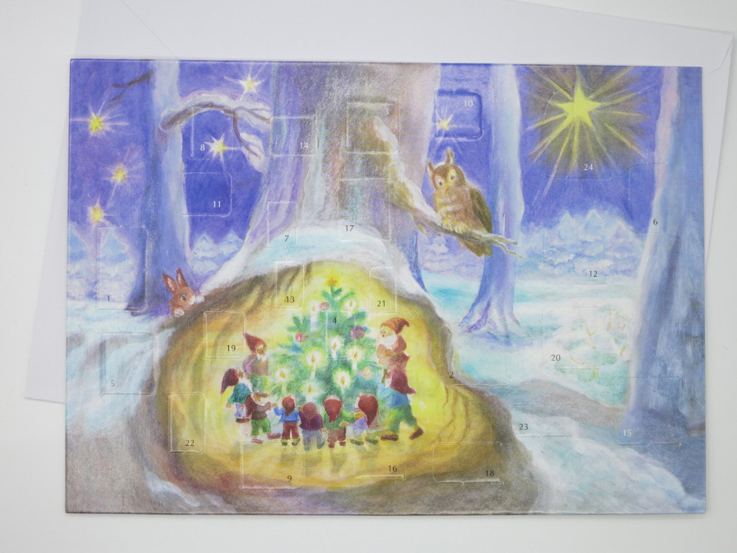 Adventskalenderkarte Zwerge um den Weihnachtsbaum mit Wichteln von Dorothea Schmidt AK18