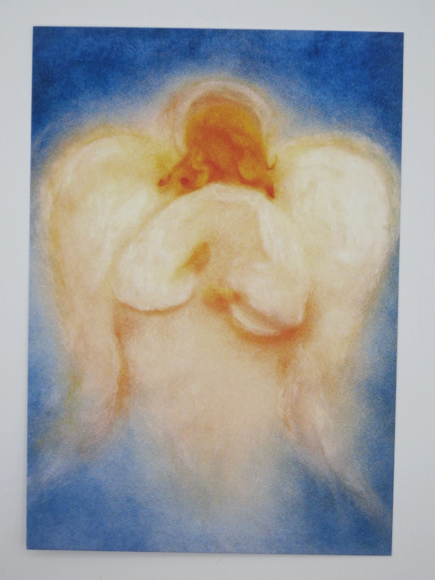Schutzengel-Postkarte Blauer Engel mit goldenen Fluegeln, Kunst-Postkarte von Franziska Sertori-Kopp