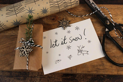 Let It Snow! - Postkarte von eDITION GUTE GEISTER