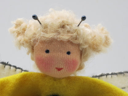 Kleine Biene  - Jahreszeitentisch- Blumenkind- Waldorf - Art. SO47