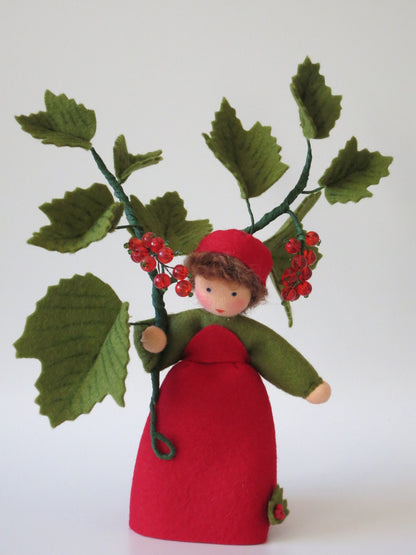 Johannisbeere-Blumenkind aus Wollfilz mit roten Perlentrauben, Waldorf-Jahreszeitentisch Sommer