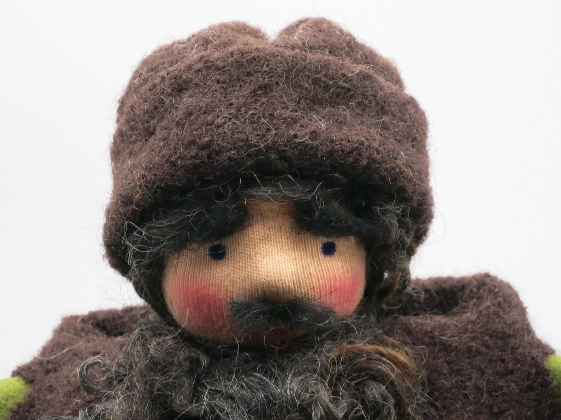 Knecht Ruprecht Blumenkind Nahaufnahme Gesicht mit grauem Wollbart und Fellmütze, Art. WI48