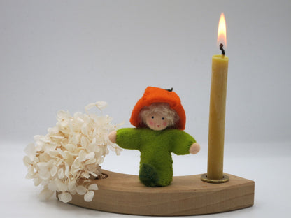 Lampionblume Geburtstagsring-Stecker aus Wollfilz mit orangefarbener Physalis-Huelle als Haube, Art. HE12
