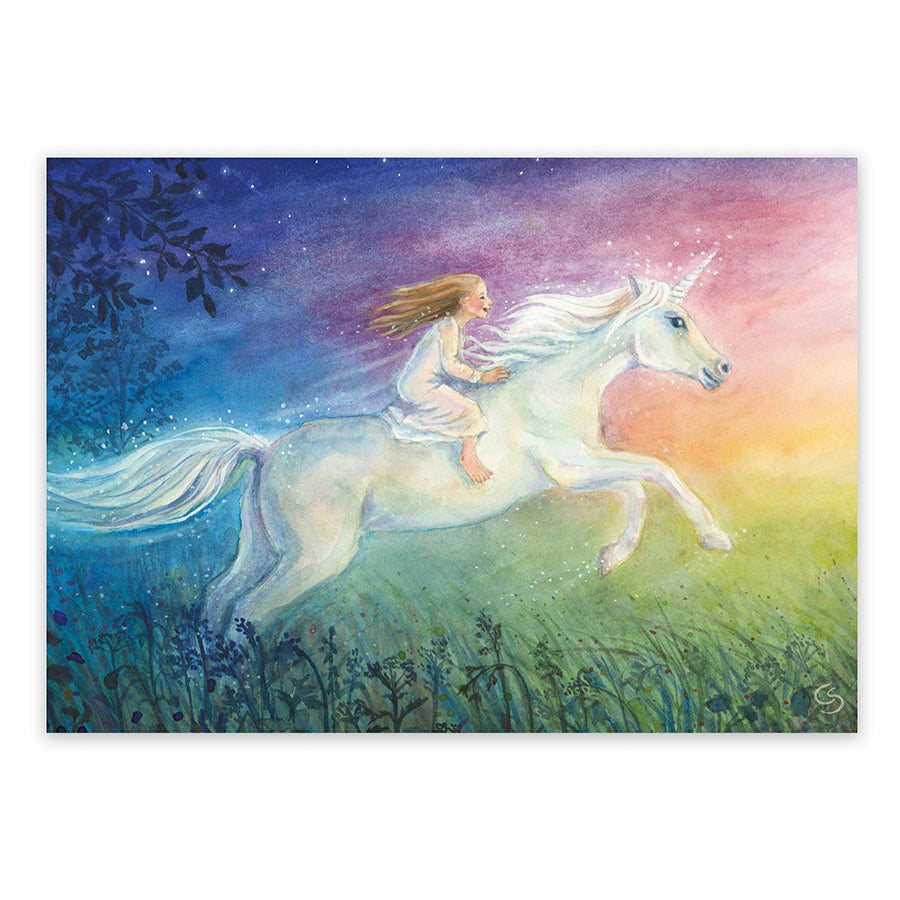 Postkarte Mein Einhorn von Corinna Schwerdtfeger – Maedchen reitet Einhorn in den Sonnenaufgang