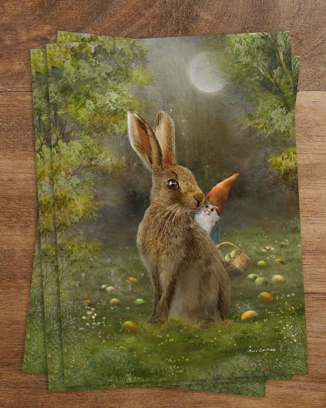 Oster Postkarte Die Eierspur PKFR232: Osterhase und Wichtel auf einer Lichtung mit Ostereiern
Zeichnung von Iris Esther