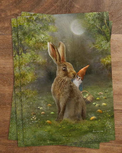 Oster Postkarte Die Eierspur PKFR232: Osterhase und Wichtel auf einer Lichtung mit Ostereiern
Zeichnung von Iris Esther