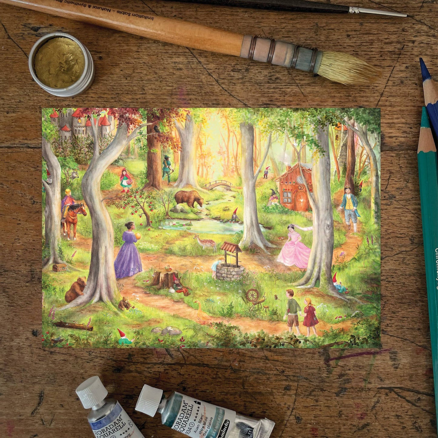 Herbst Postkarte Maerchenwald PKHE240: Maerchenfiguren treffen sich in Herbstwald auf Lichtung
Aquarell von Mhari Hellbrandt