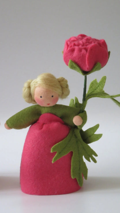 Ranunkel Blumenkind in Pink, Waldorf Jahreszeitentisch Deko mit gezacktem Filzblatt