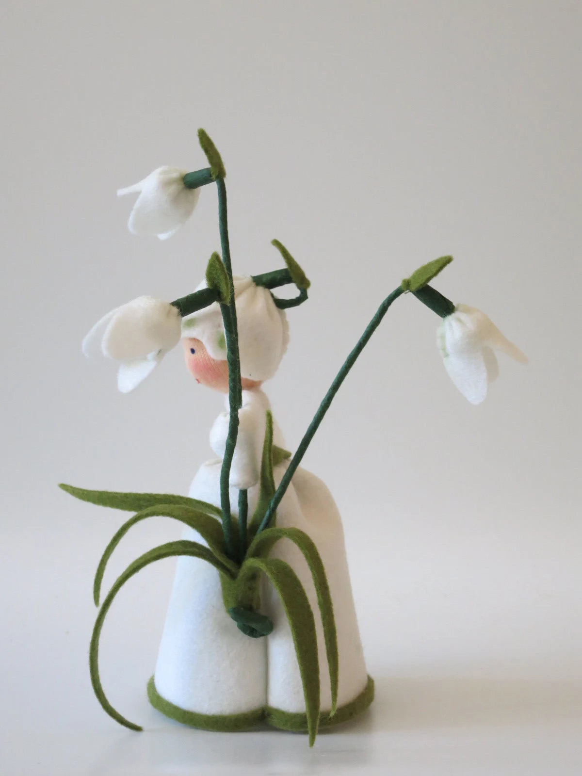 Schneeglöckchen Blumenkind Seitenansicht mit glockenförmigen Blüten, Art. WI45