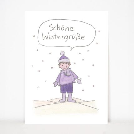 Postkarte Winter „Schöne Wintergrüße“ von Andrea Lienhart: lachendes Kind in lila Mütze mit Bommel, Schal und Fäustlingen im Schneefall, darüber eine Sprechblase, Hochformat