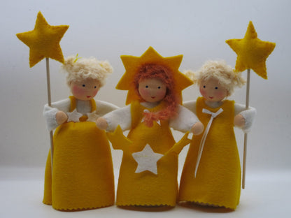 Sternchen Blumenkind, drei Varianten mit Sternstab und Sonnenhaube, Waldorf Jahreszeitentisch Art. WI46