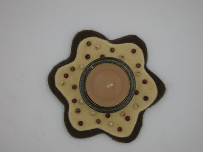 Teelichthalter Lebkuchen dunkelbraun, sechszackiger Filzstern mit Zuckerperlen, Art. WI67