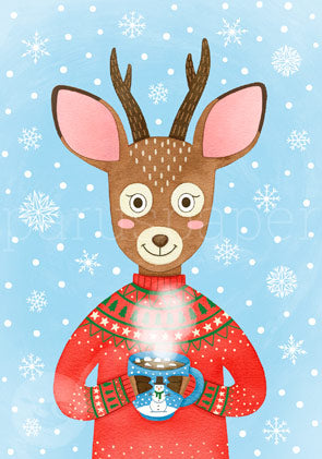 Postkarte 'Weihnachtsreh' von Ruby Warnecke: Reh im Weihnachtspullover hält eine dampfende Tasse.