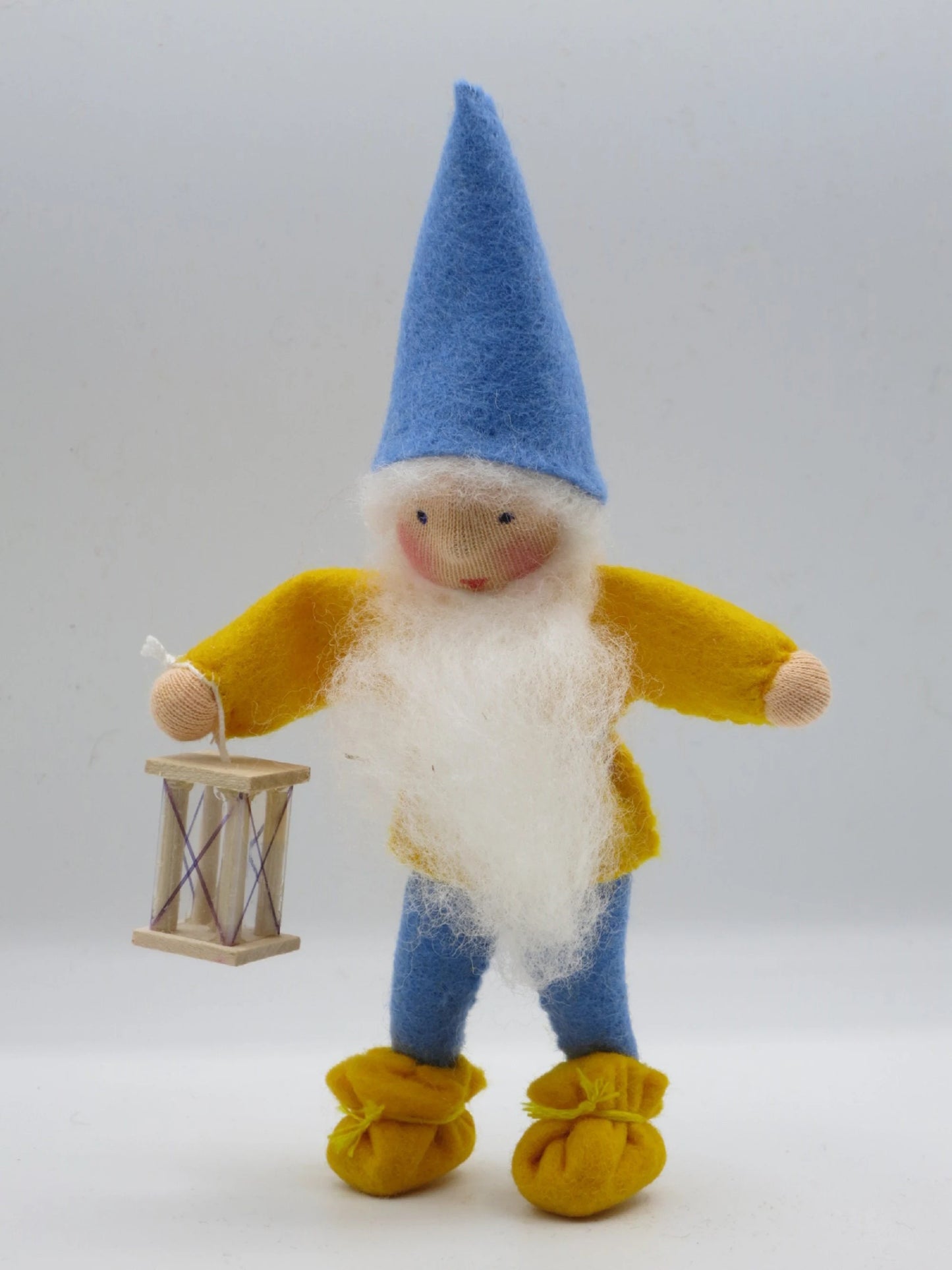 Zwerg Blumenkind Braun/Blau mit Holzkiste, Art. WI37